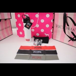Victoria’s Secret VSX Gym Set